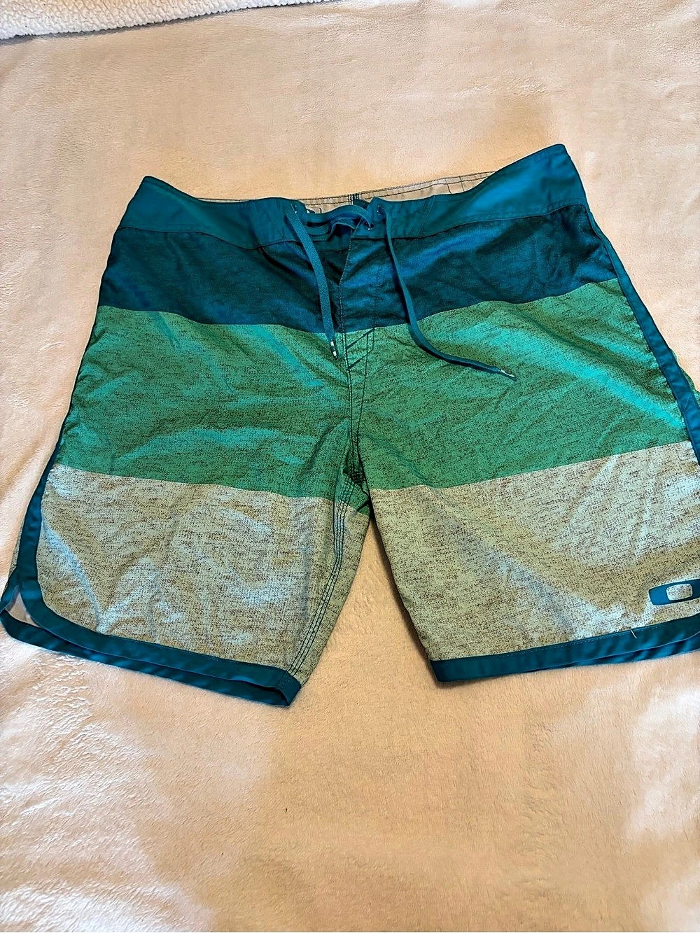 Oakley Color Block Swim Trunks Blue & Green Size 36